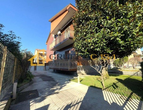 casa indipendente in vendita a Cologno Monzese