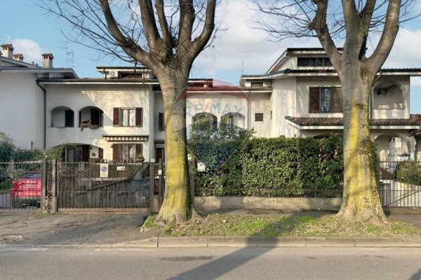 casa indipendente in vendita a Cologno Monzese