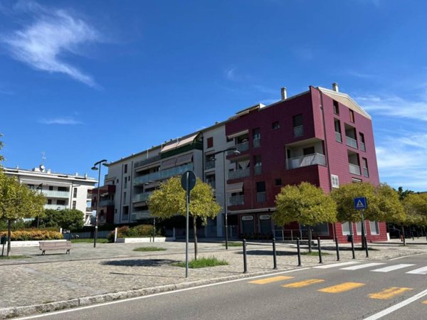 appartamento in vendita a Cologno Monzese in zona San Maurizio al Lambro