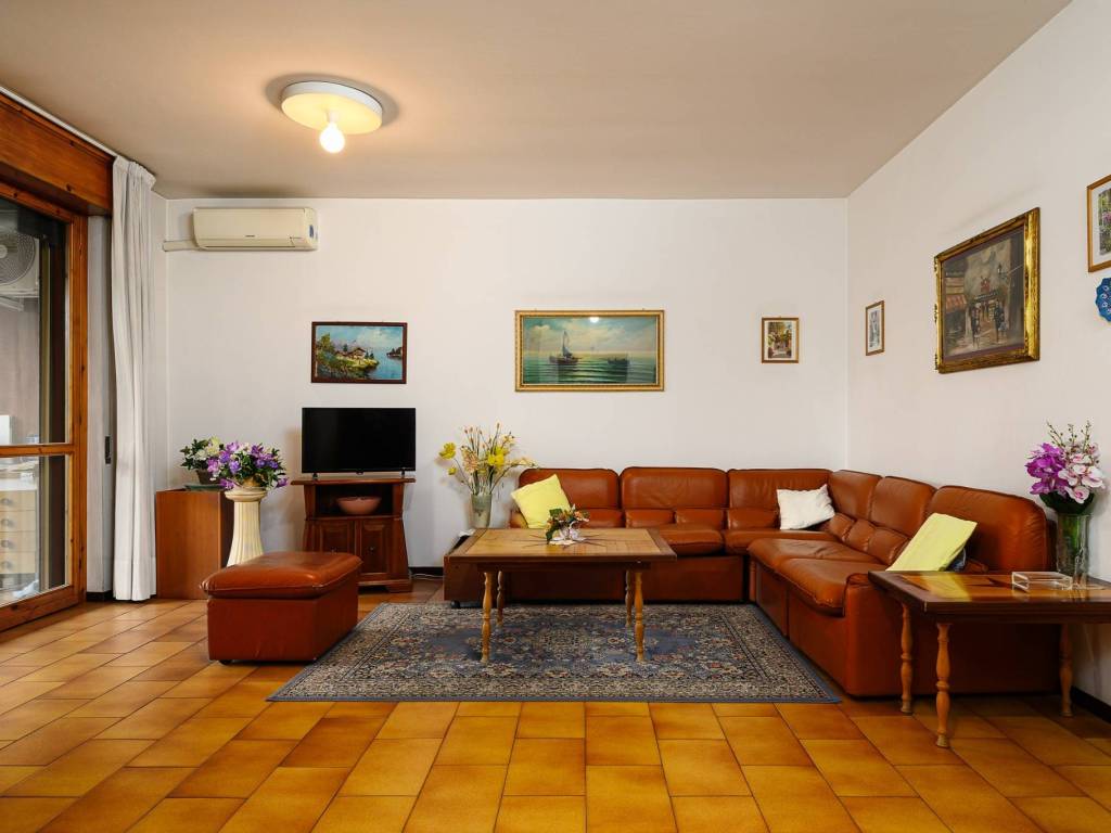 appartamento in vendita a Cologno Monzese in zona San Maurizio al Lambro