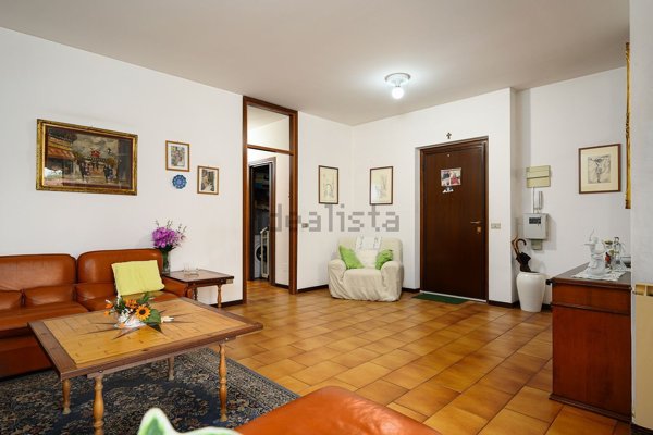 appartamento in vendita a Cologno Monzese in zona San Maurizio al Lambro