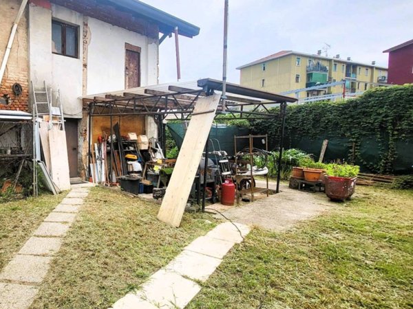 casa indipendente in vendita a Cologno Monzese in zona San Maurizio al Lambro