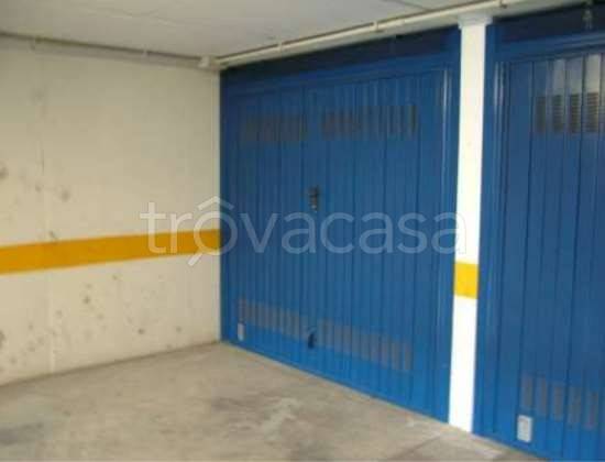 appartamento in vendita a Cologno Monzese in zona San Maurizio al Lambro