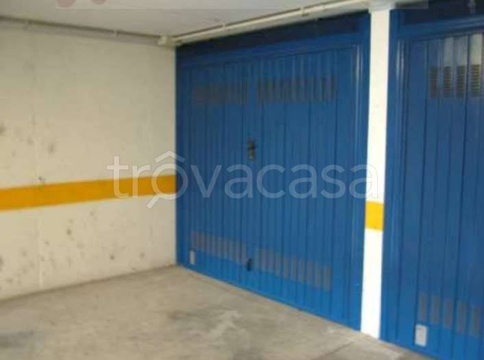 appartamento in vendita a Cologno Monzese in zona San Maurizio al Lambro