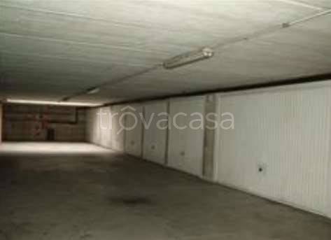 appartamento in vendita a Cologno Monzese in zona San Maurizio al Lambro