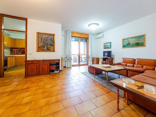 appartamento in vendita a Cologno Monzese in zona San Maurizio al Lambro