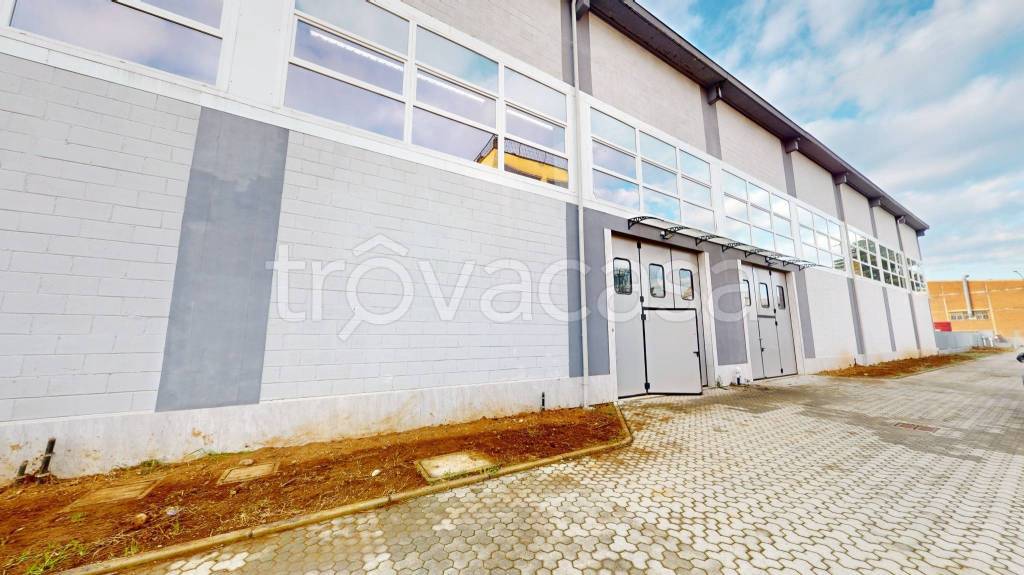 capannone in vendita a Cologno Monzese