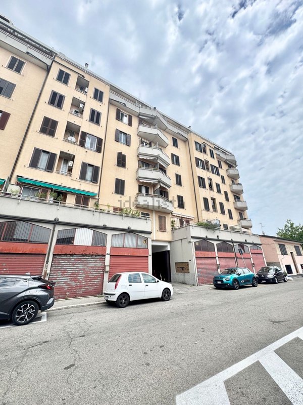 appartamento in vendita a Cologno Monzese