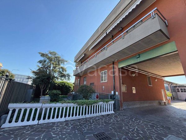 ufficio in vendita a Cologno Monzese