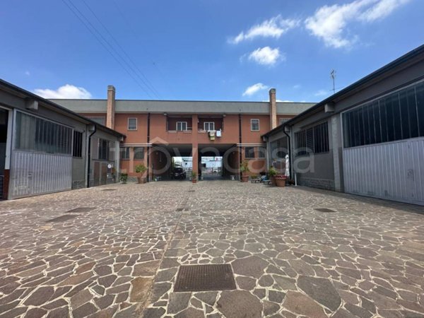 ufficio in vendita a Cologno Monzese