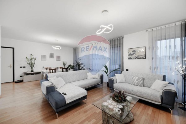 appartamento in vendita a Cologno Monzese