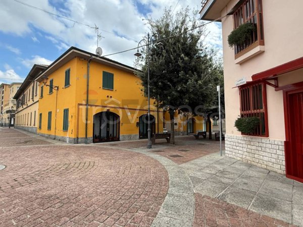 appartamento in vendita a Cologno Monzese in zona San Maurizio al Lambro