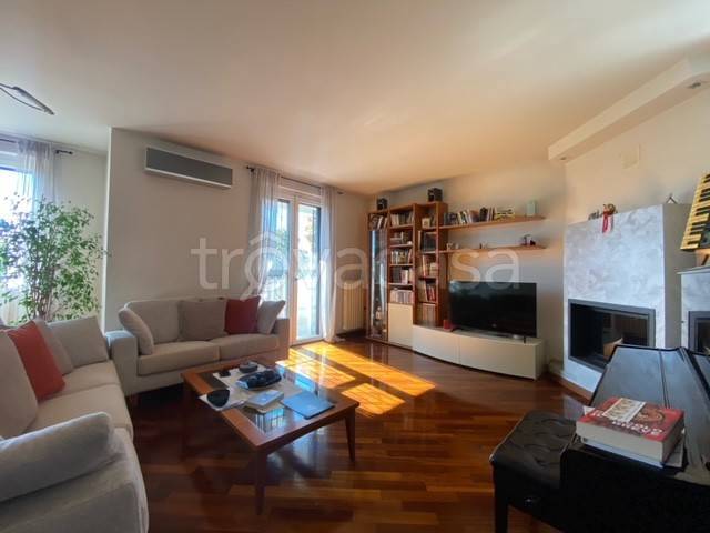 appartamento in vendita a Cologno Monzese