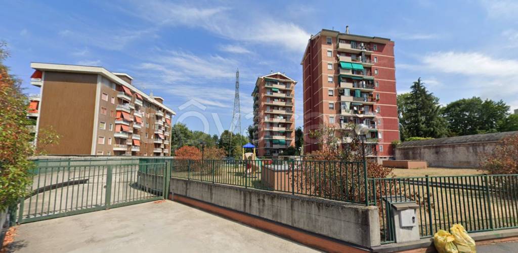 appartamento in vendita a Cologno Monzese in zona San Maurizio al Lambro