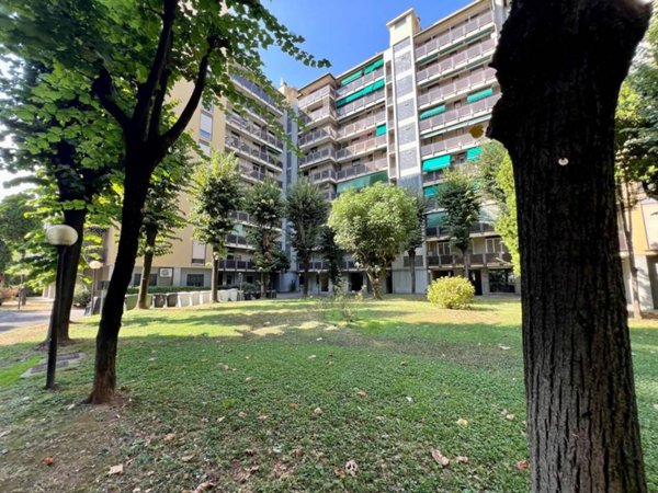 appartamento in vendita a Cologno Monzese