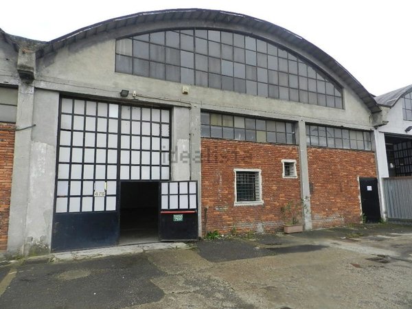 capannone in vendita a Cologno Monzese