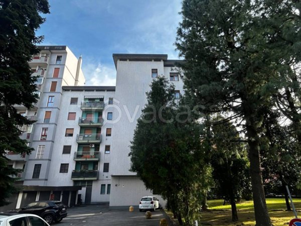 appartamento in vendita a Cologno Monzese