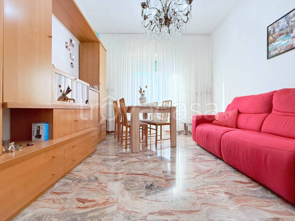 appartamento in vendita a Cologno Monzese in zona San Maurizio al Lambro