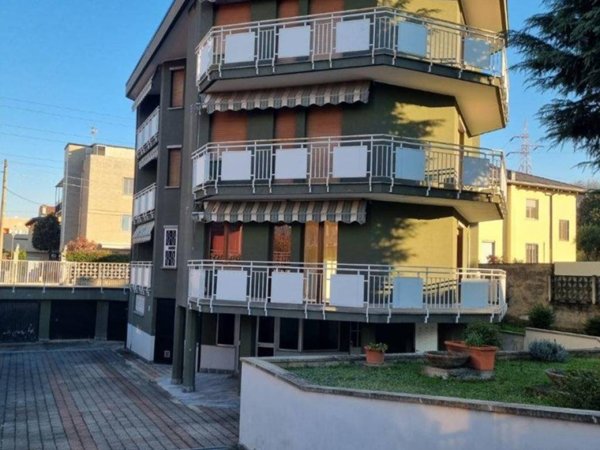 appartamento in vendita a Cologno Monzese in zona San Maurizio al Lambro