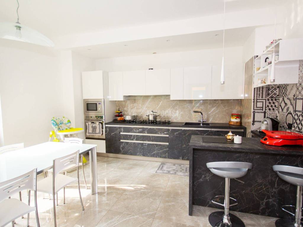 appartamento in vendita a Cologno Monzese