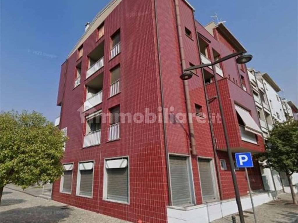 appartamento in vendita a Cologno Monzese in zona San Maurizio al Lambro