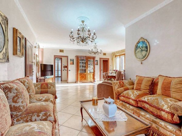 appartamento in vendita a Cologno Monzese