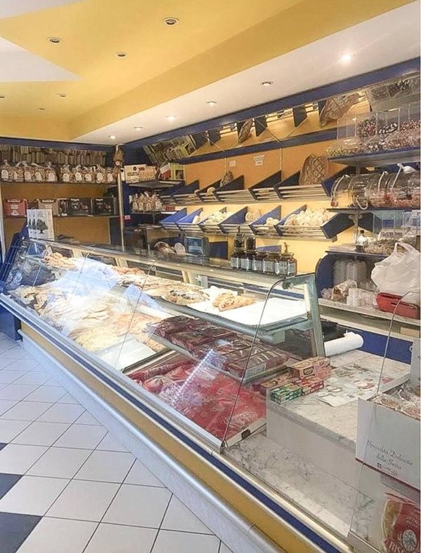 negozio in vendita a Cologno Monzese