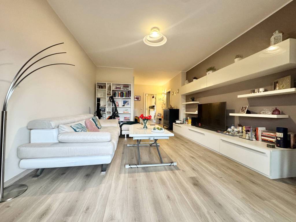 appartamento in vendita a Cologno Monzese