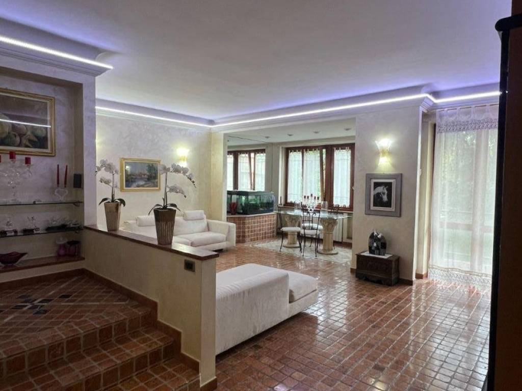 appartamento in vendita a Cologno Monzese