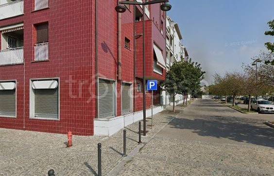 appartamento in vendita a Cologno Monzese in zona San Maurizio al Lambro