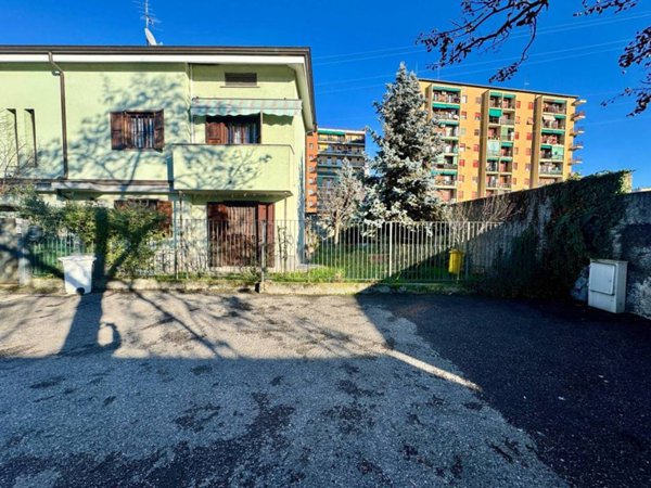 casa indipendente in vendita a Cologno Monzese