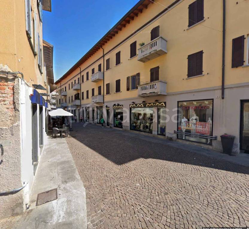 negozio in vendita a Cologno Monzese