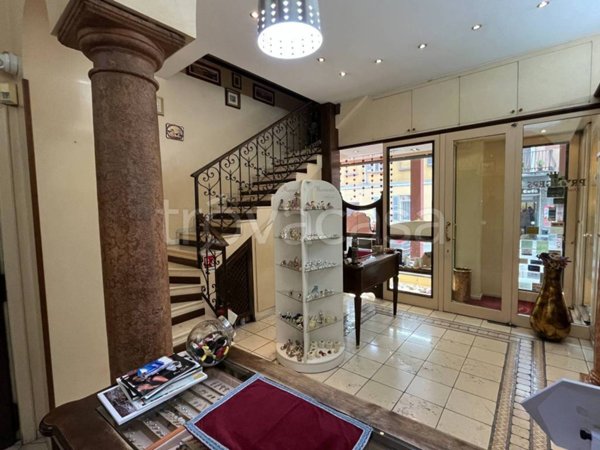 appartamento in vendita a Cologno Monzese in zona San Maurizio al Lambro