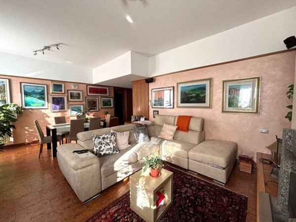 appartamento in vendita a Cologno Monzese in zona San Maurizio al Lambro