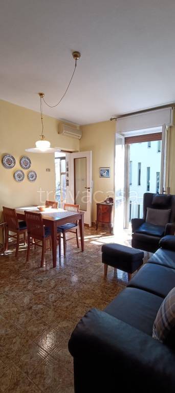 appartamento in vendita a Cologno Monzese in zona San Maurizio al Lambro