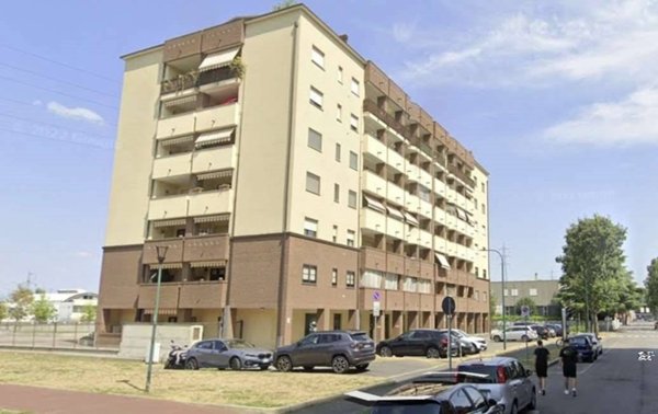 negozio in vendita a Cologno Monzese in zona San Maurizio al Lambro