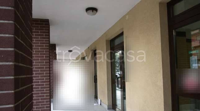 negozio in vendita a Cologno Monzese in zona San Maurizio al Lambro