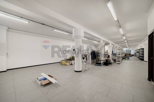 ufficio in vendita a Cologno Monzese