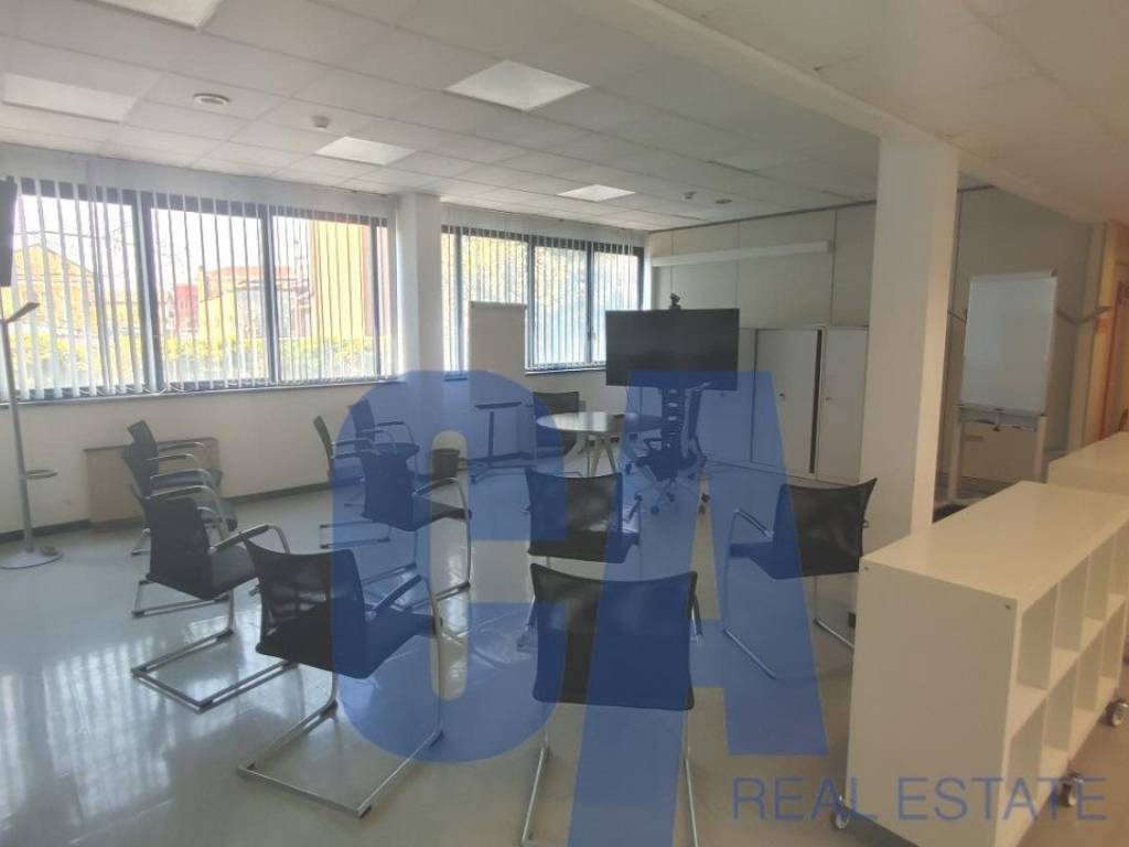 ufficio in vendita a Cologno Monzese