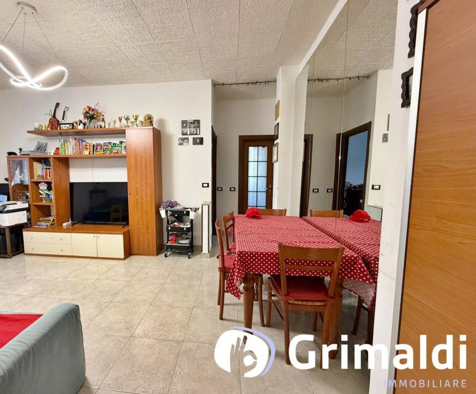 appartamento in vendita a Cologno Monzese in zona San Maurizio al Lambro