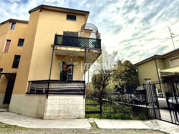 appartamento in vendita a Cologno Monzese