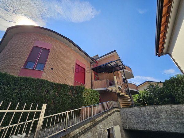appartamento in vendita a Cologno Monzese