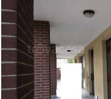 negozio in vendita a Cologno Monzese in zona San Maurizio al Lambro