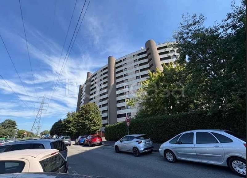 appartamento in vendita a Cologno Monzese