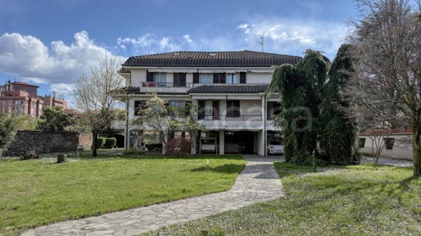 casa indipendente in vendita a Cologno Monzese