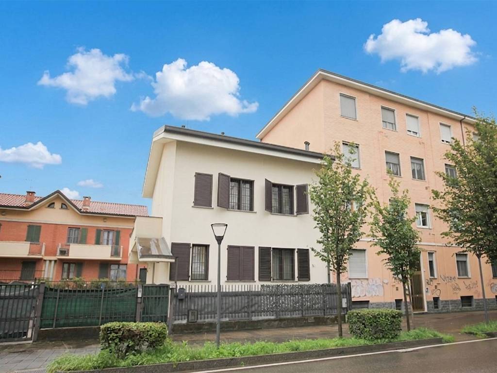 casa indipendente in vendita a Cologno Monzese