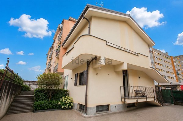 casa indipendente in vendita a Cologno Monzese