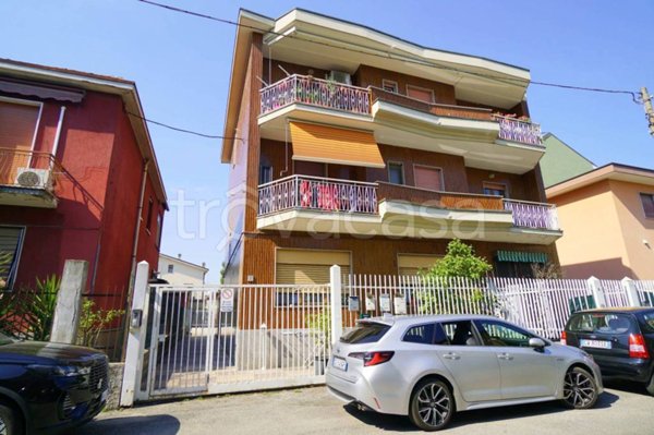 appartamento in vendita a Cologno Monzese