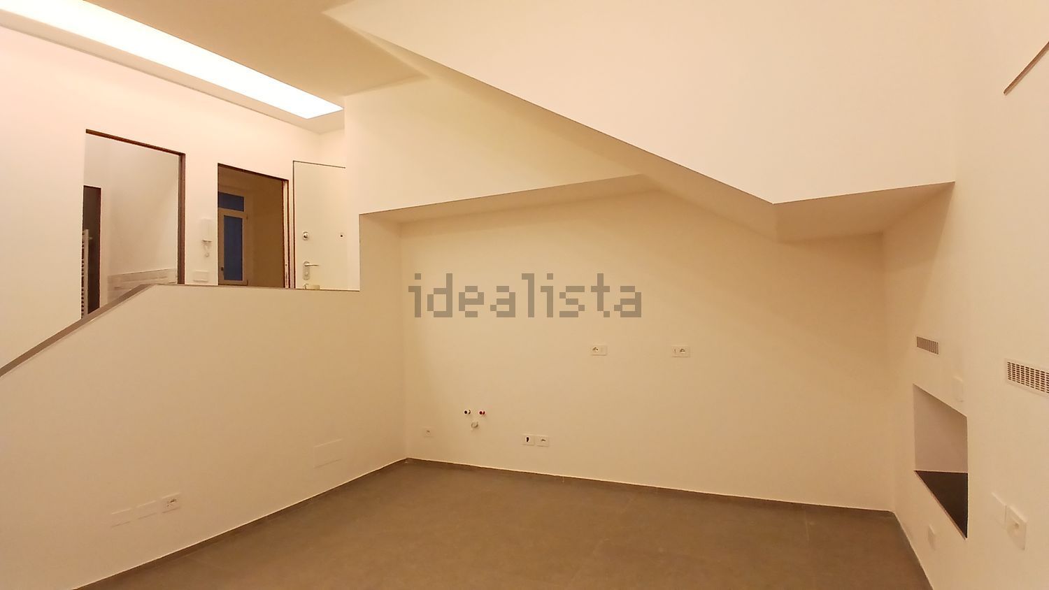 locale di sgombero in vendita a Cologno Monzese in zona San Maurizio al Lambro