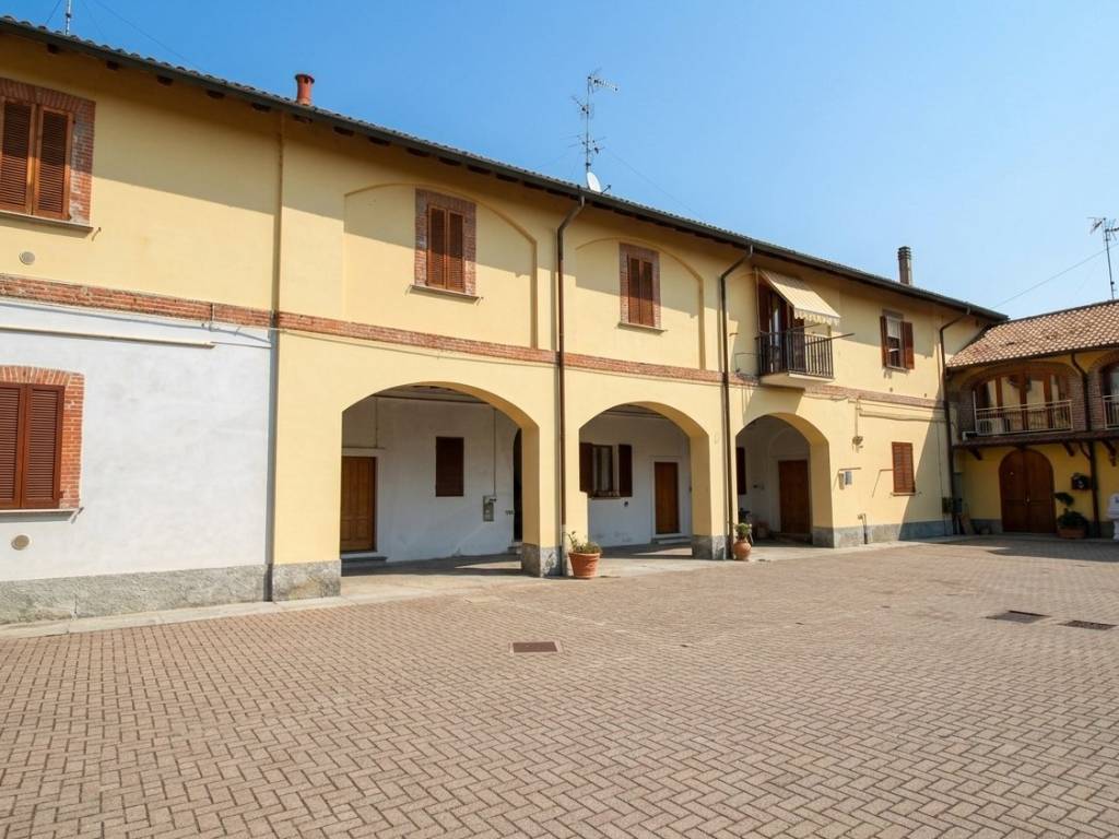 appartamento in vendita a Cologno Monzese in zona San Maurizio al Lambro